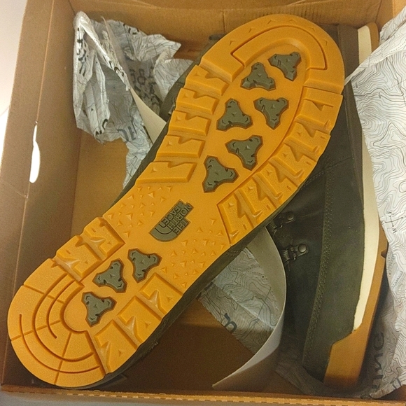 Nitb the North Faces Green leather high top shoes. - Picture 4 of 7